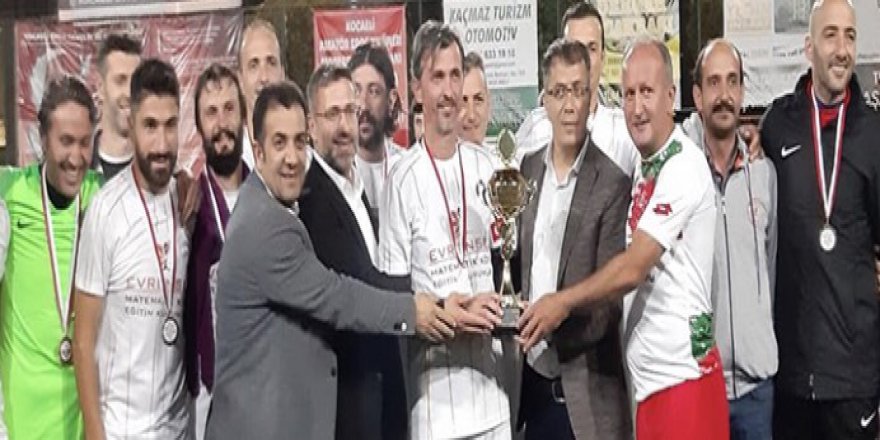 Olgunlarda Şampiyon Evrensel Matematik