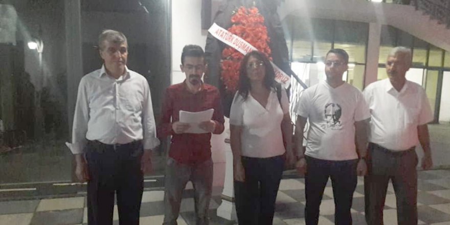 CHP Çayırova’dan siyah çelenkli protesto