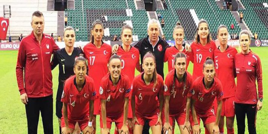 Kadın milliler farklı mağlup