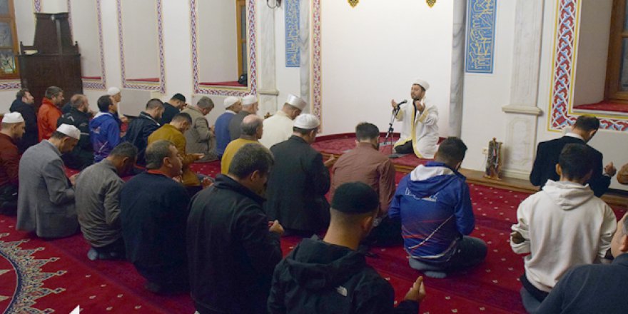 Camilerde Fetih Süresi okundu