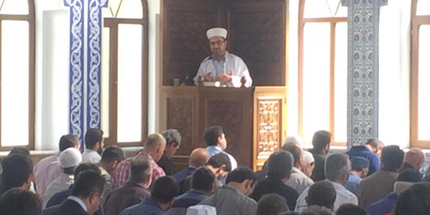 15 bir Fetih Suresi okundu