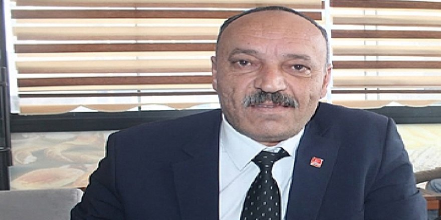 Ayağı ile merhaba diyecek!