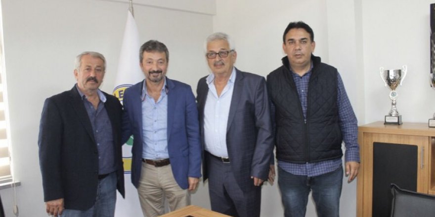 Derince’de Bülent Baturman imzaladı