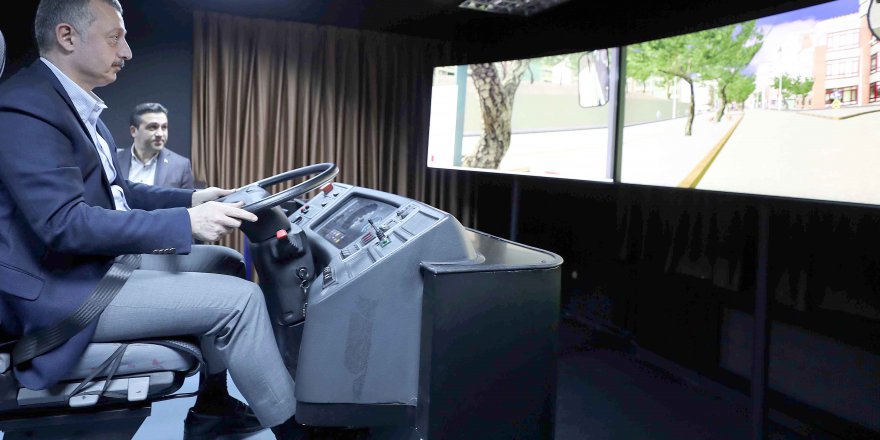 TAHİR BÜYÜKAKIN: ‘’Her yıl 2500 toplu taşıma sürücüsüne eğitim veriyoruz’’