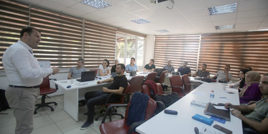 Büyükşehir’de yazılım geliştirme eğitimi