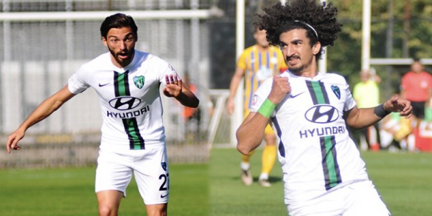 Üç futbolcu ceza sınırında