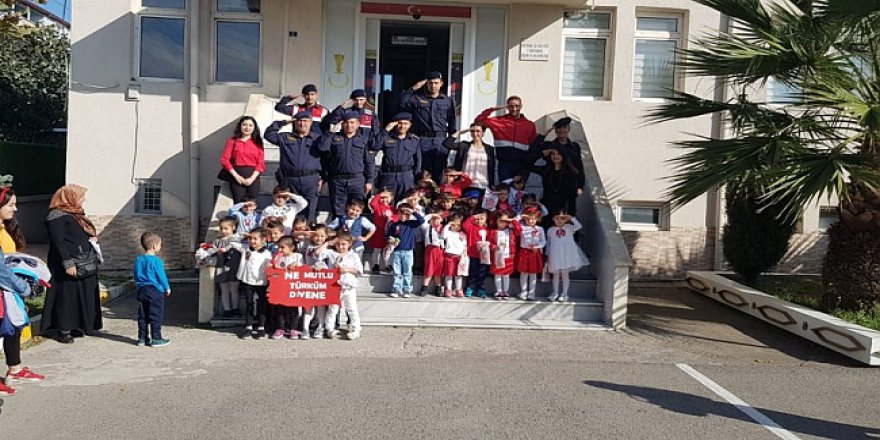 Anaokulu öğrencilerinden Jandarma’ya ziyaret