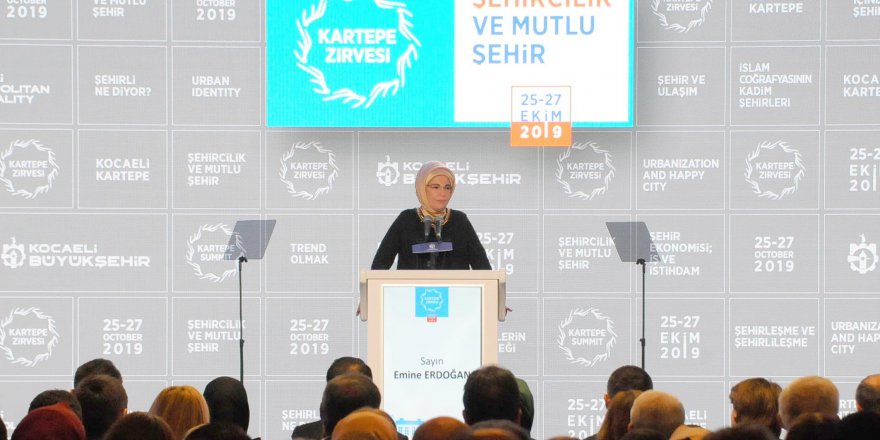 Emine  Erdoğan  Kartepe Zirvesi’ne katıldı