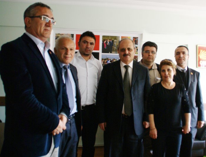 Kaymakam Arslan, CHP’yi ziyaret etti