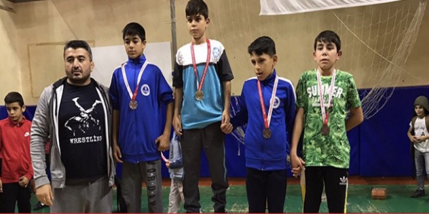 Cumhuriyet Kupasında 6 Madalya