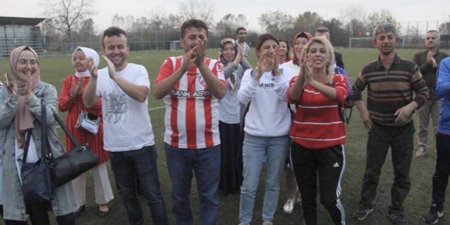 Kupayı veliler getirdi