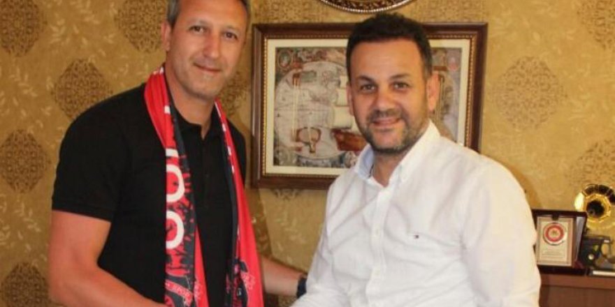 Çardak: Gülleri ile sonuna kadar DEVAM!