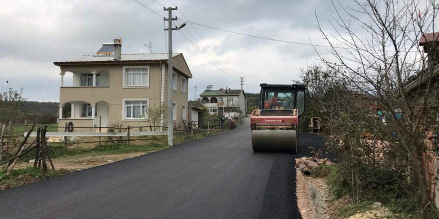 Köy yoluna 2500 ton asfalt serildi