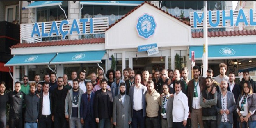 Hodri Meydan futbolcularla buluştu