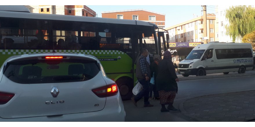 Ölümüne yolcu indirip, bindiriyorlar!