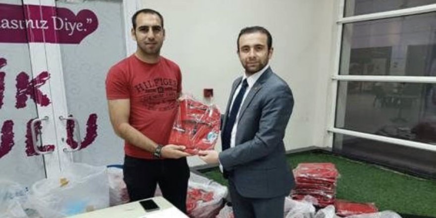 Hakemler Derneği, kışlık malzeme dağıttı