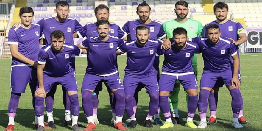 Menekşe Keskin Virajda!