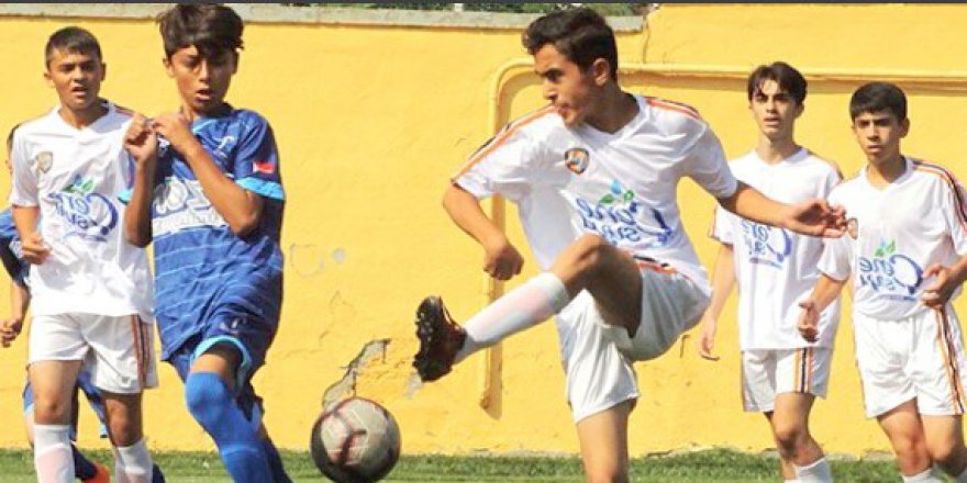 Gençlerin puan mücadelesi sürüyor