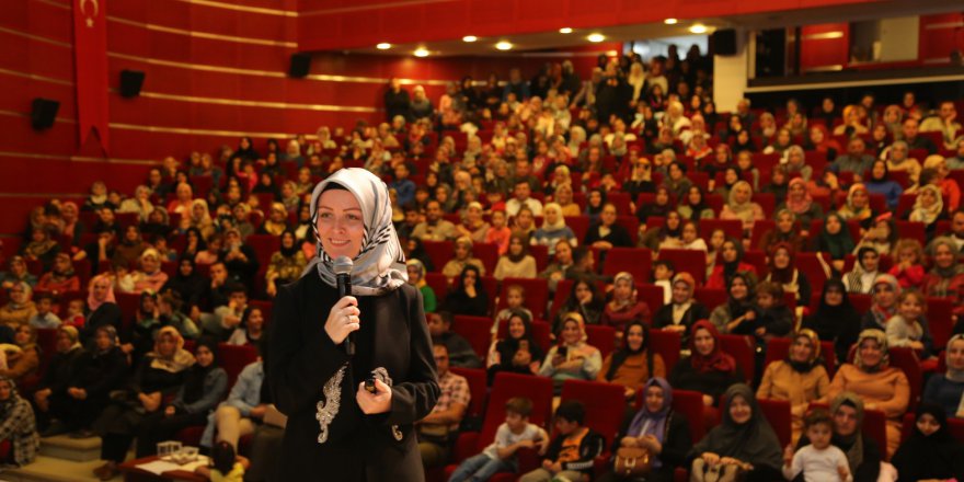 GKM’de konferans düzenlendi