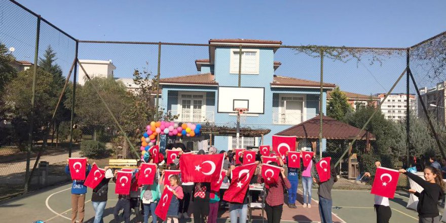 Sevgi Evleri’nde doğum günü etkinliği