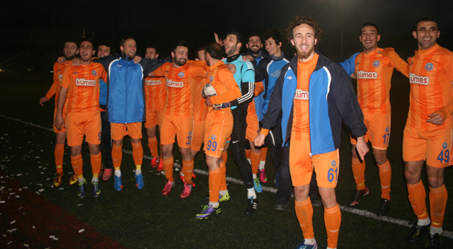 SULTAN BAL’IN KAPISINI ARALADI