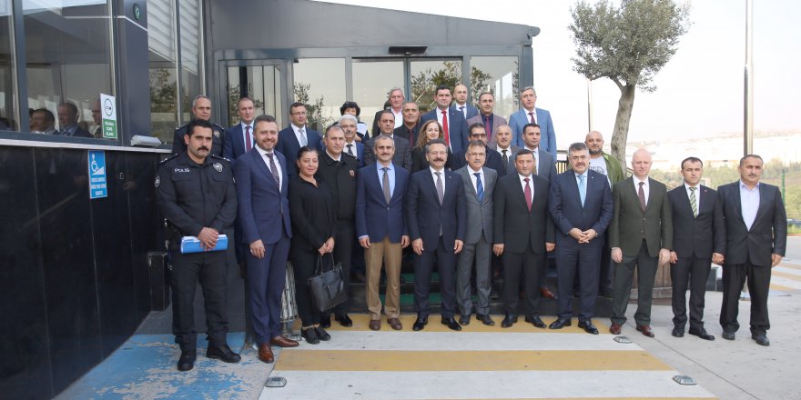 Çayırovalı muhtarlarla buluştu