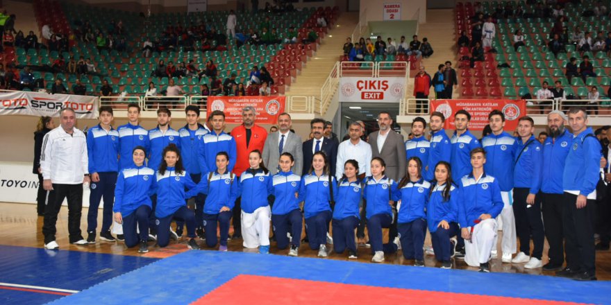 Türkiye Şampiyonasında Kağıtspor rüzgârı esti