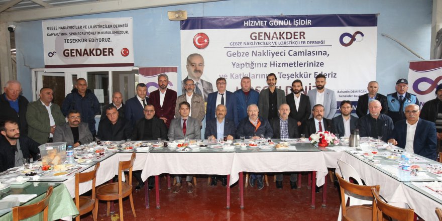 Kamyoncu esnafıyla buluştu