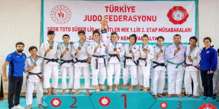 Rüya takım yine şampiyon oldu