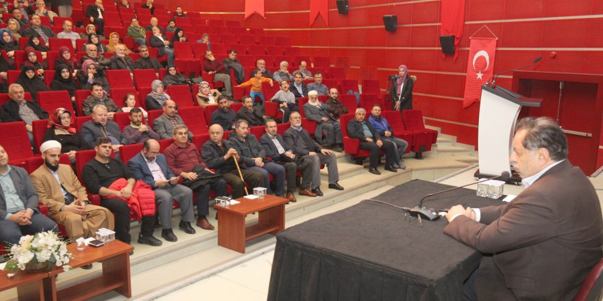 Mustafa Ağırman konferans verdi