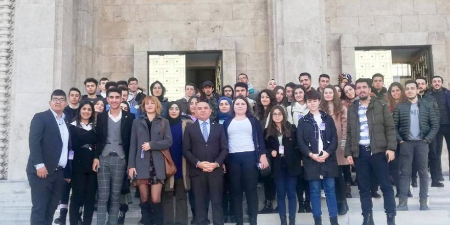 Üniversiteli gençler Kılıçdaroğlu ile görüştü