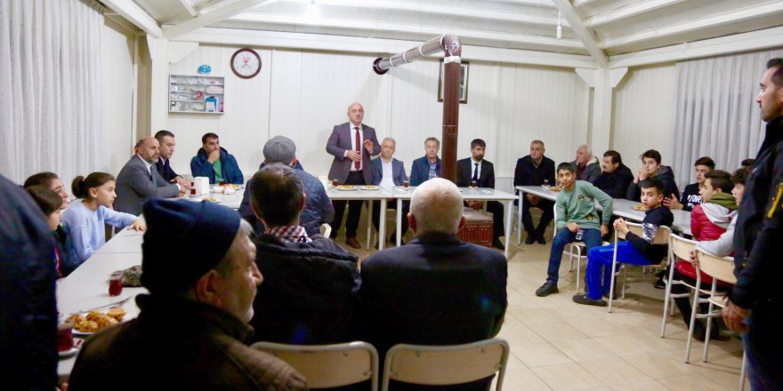 Cemevi’nde birlik mesajı verdi