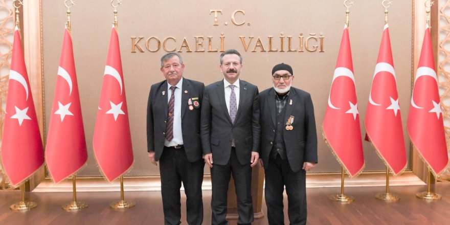 Vali Aksoy gazileri ağırladı