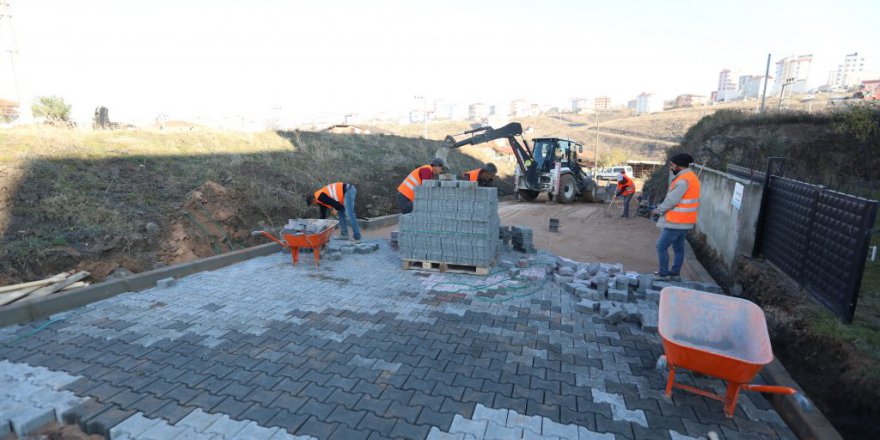 Çayırova’da kilit taş çalışması