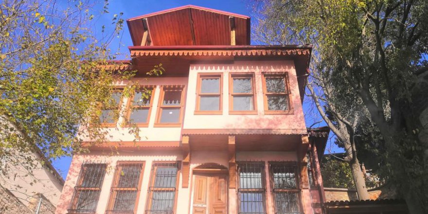 Pembe Köşk eski günlerine dönüyor