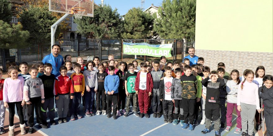 Kocaeli’de binlerce çocuk sporla geleceğe hazırlanıyor