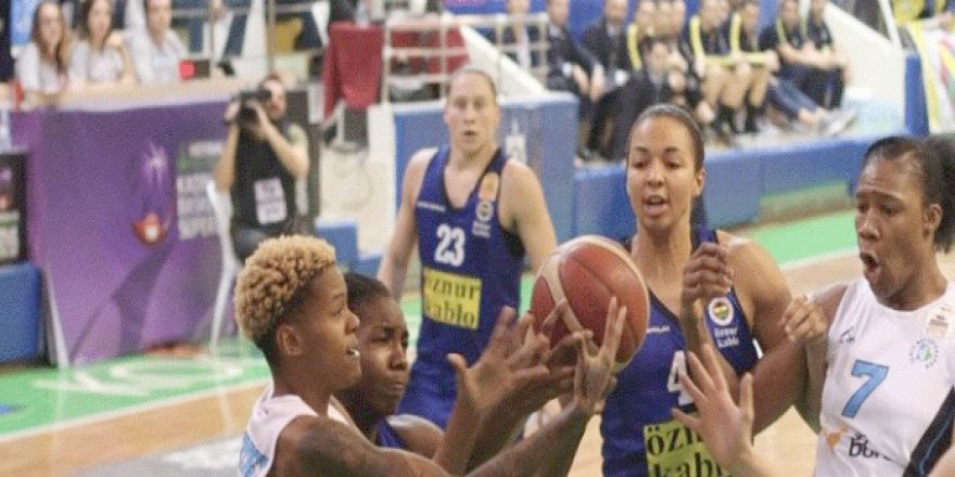 Periler Fenerbahçe'ye boyun eğdi