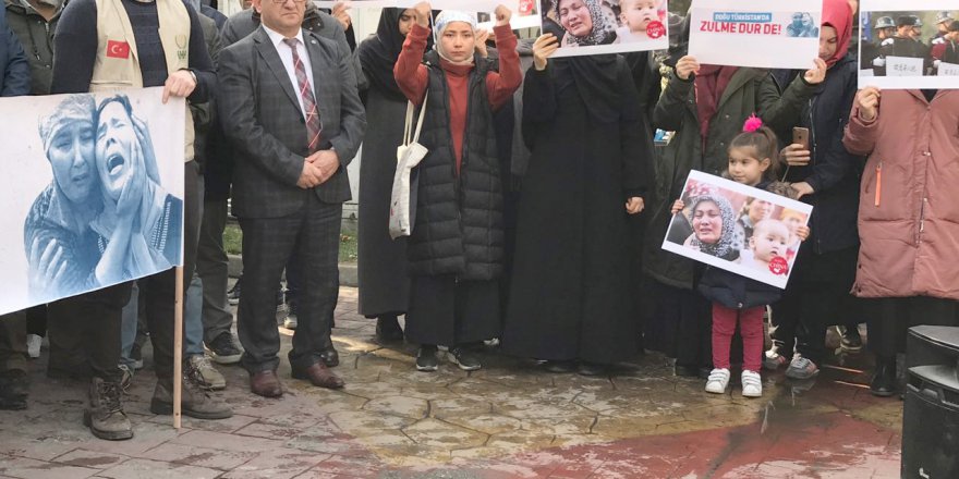 Çin'in Doğu Türkistan politikaları protesto edildi