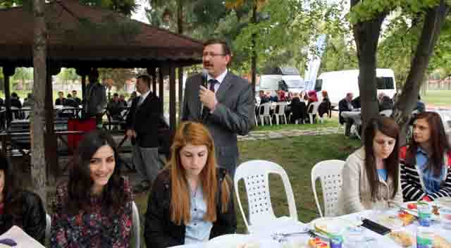 İSU’da çalışanlarla birlik ve beraberlik yemeği
