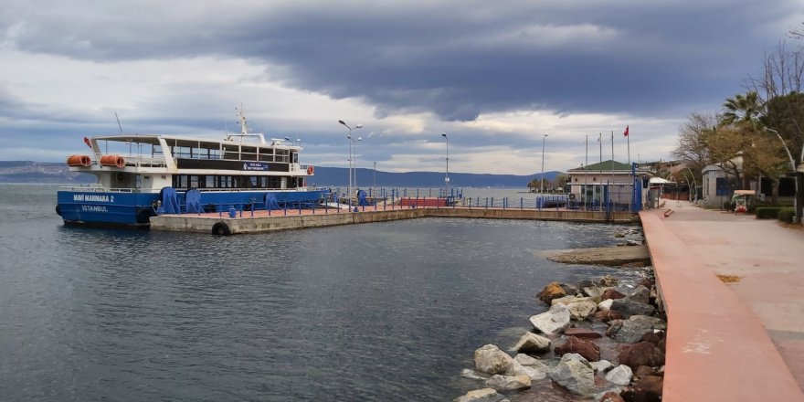 Lodos deniz ulaşımında aksamalara neden oldu