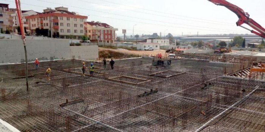 Gebze’ye yapılan spor kompleksi yükseliyor
