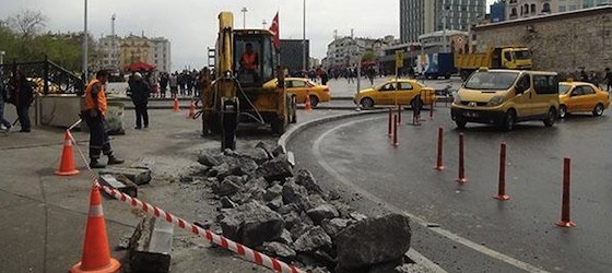 1 Mayıs yaklaşırken Taksim'de inşaat!