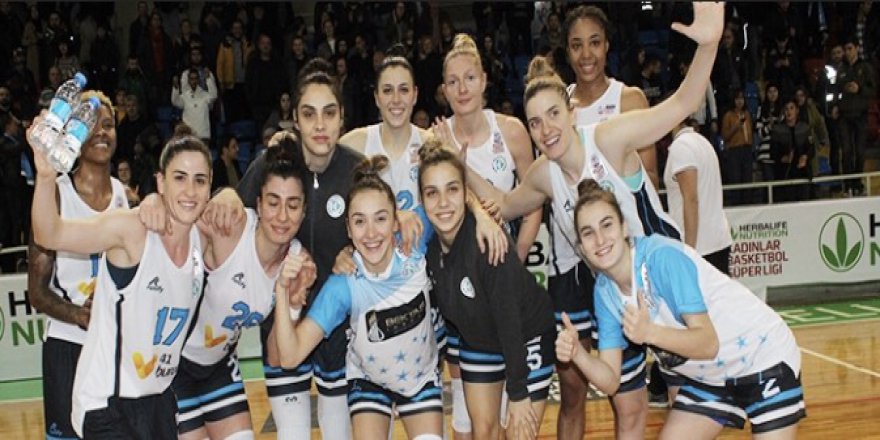 Periler mutlu bitirdi