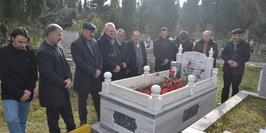 Gazeteci Orhan mezarı başında anıldı
