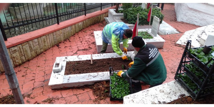 Şehitliğe çevre düzenlemesi