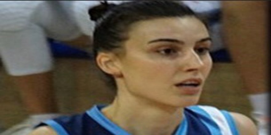 Emel Sığırcı yuvaya döndü