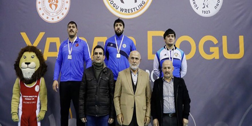 Tanju, Yaşar Doğu’dan gümüş ile döndü