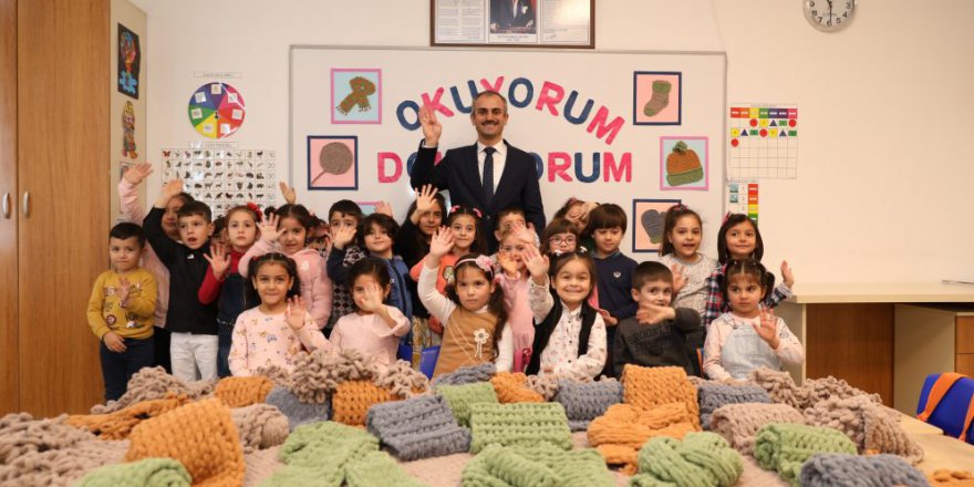 Diyarbakırlı annelere atkı gönderdiler