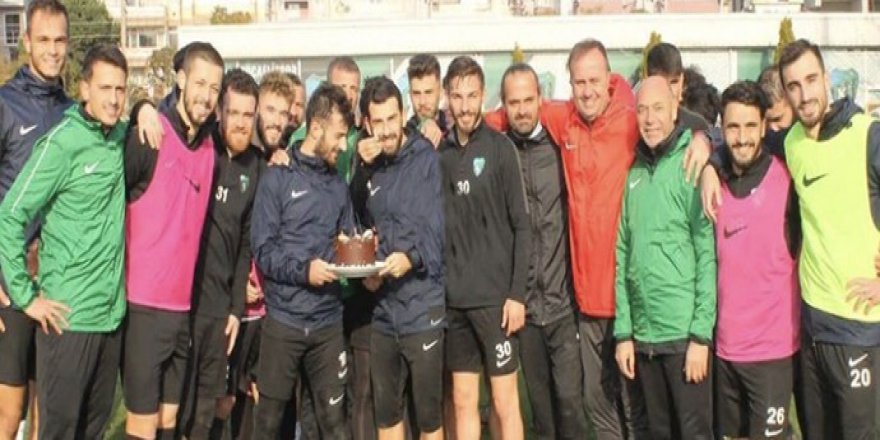 Doğum günü kutladılar