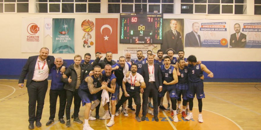 Kağıtspor Devreyi Lider Kapattı